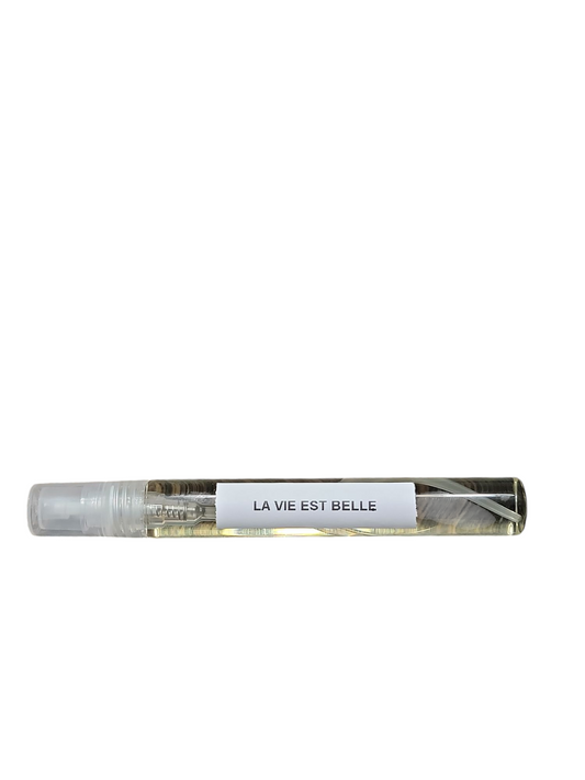 Similar to La Vie Belle by Lancome